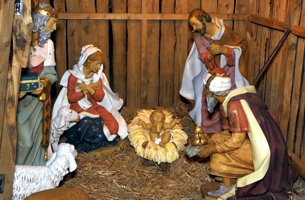 Krippe am Christkindlmarkt in Waldkraiburg