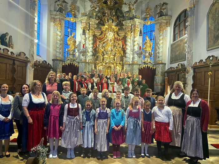 Chor der Pfarrgemeinde Obertaufkirchen